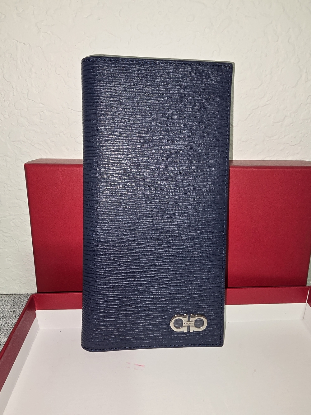 Salvatore Ferragamo Navy Textured Leather Long Card Holder with Silver Logo - Picture 3 of 13